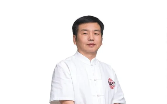 Доктор Юй Кунь